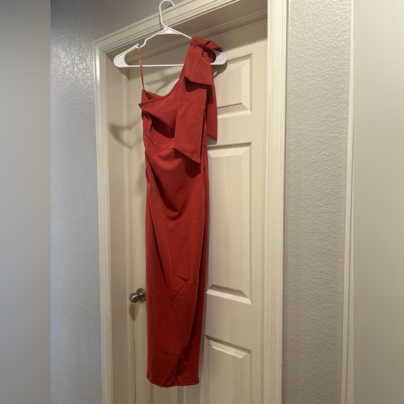 Elegant One-Shoulder Coral Dress Size Small Formal Dressy NWT - Picture 5 of 5